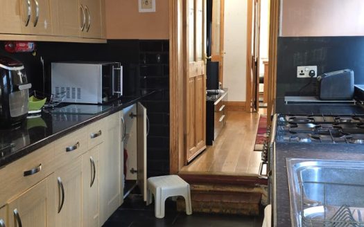 4-Bedroom Semi-Detached Home for Rent – Frederick Street, Luton LU2