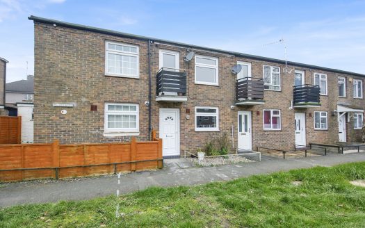 2 Bedroom Terraced House to Rent – Corcorans, Pilgrims Hatch, CM15