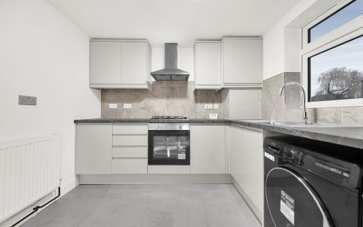 2 Bedroom Terraced House to Rent – Corcorans, Pilgrims Hatch, CM15