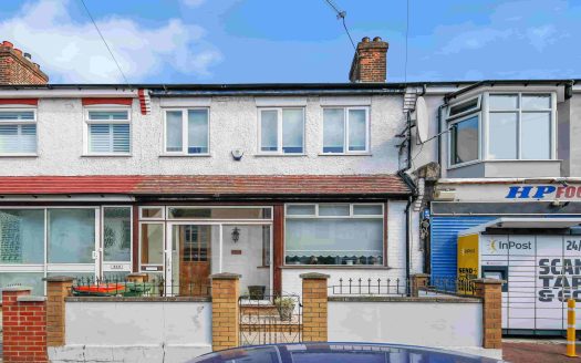 3-Bedroom Terraced House to Rent – Roman Road, E6