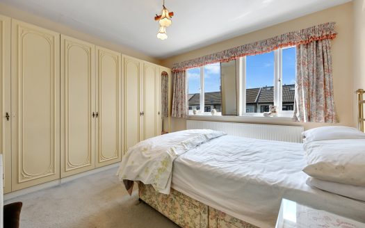 3-Bedroom Terraced House to Rent – Roman Road, E6