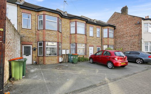 3-Bedroom Terraced House for Rent – Church Road, London E12